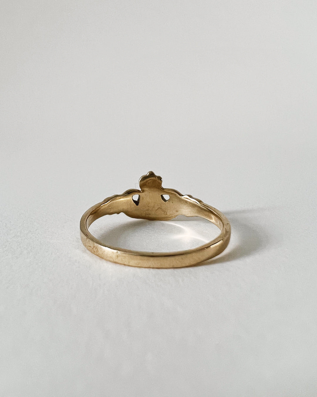 SOLID YELLOW GOLD CLADDAGH RING, 9CT GOLD RING